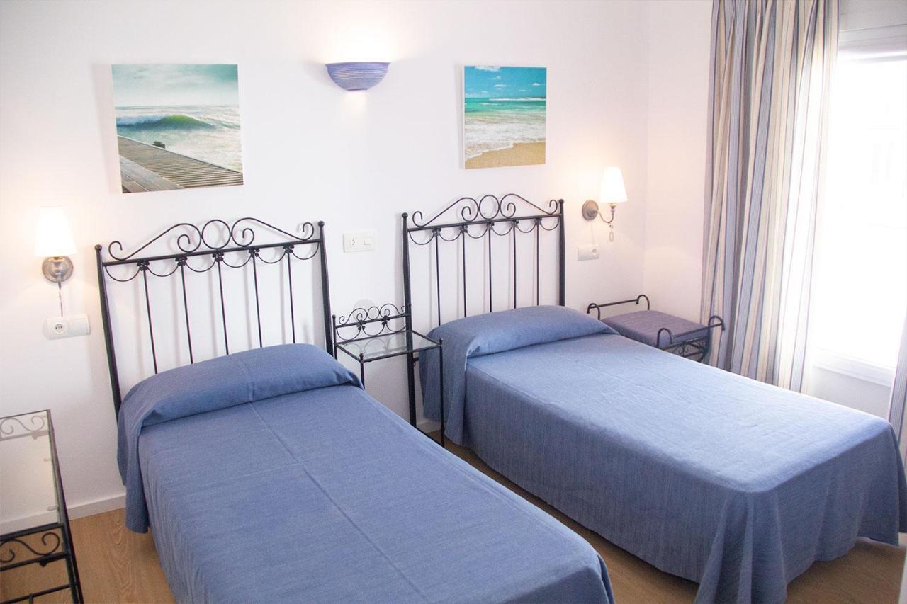 Hostal Alemania Es Pujols Zewnętrze zdjęcie