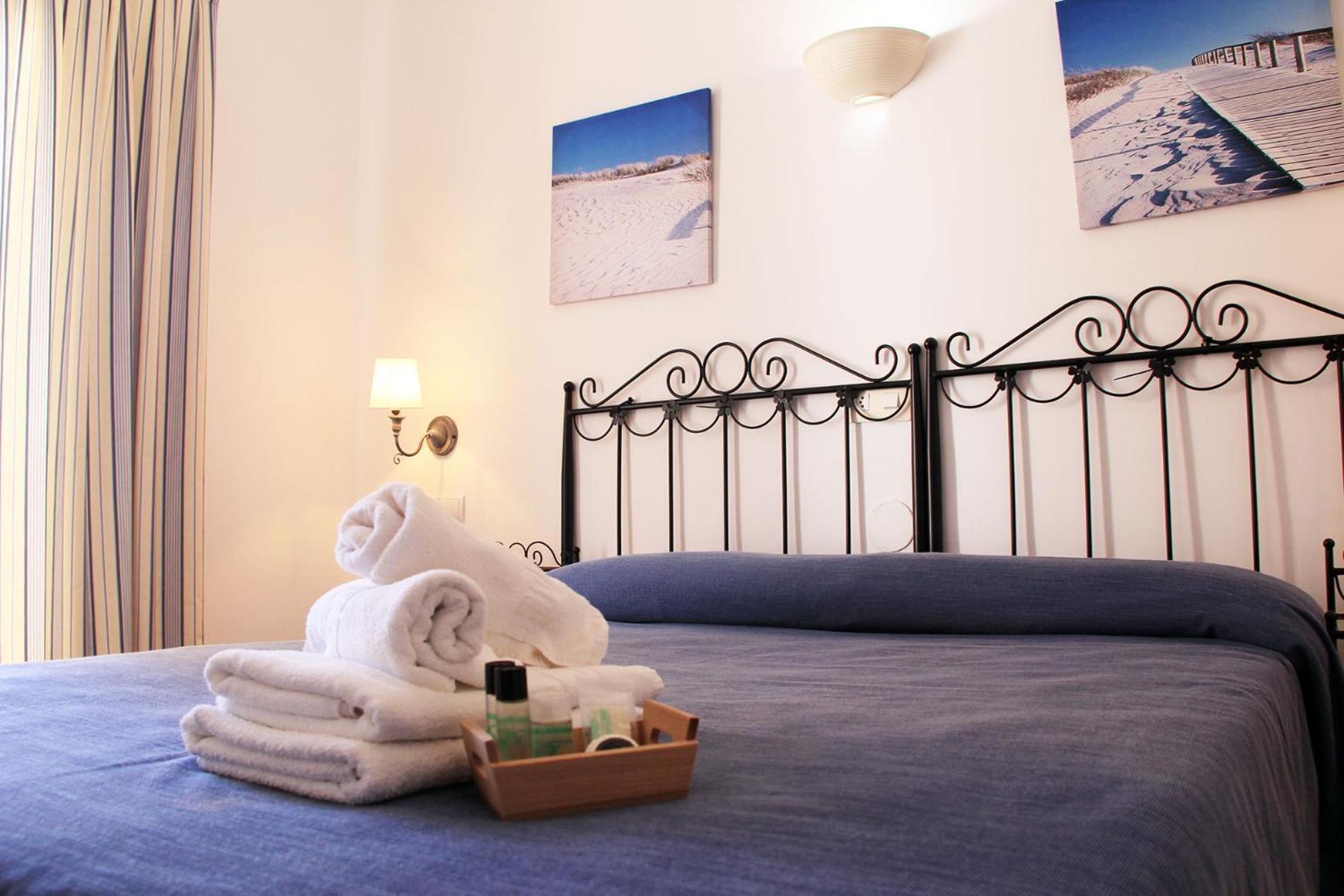 Hostal Alemania Es Pujols Zewnętrze zdjęcie